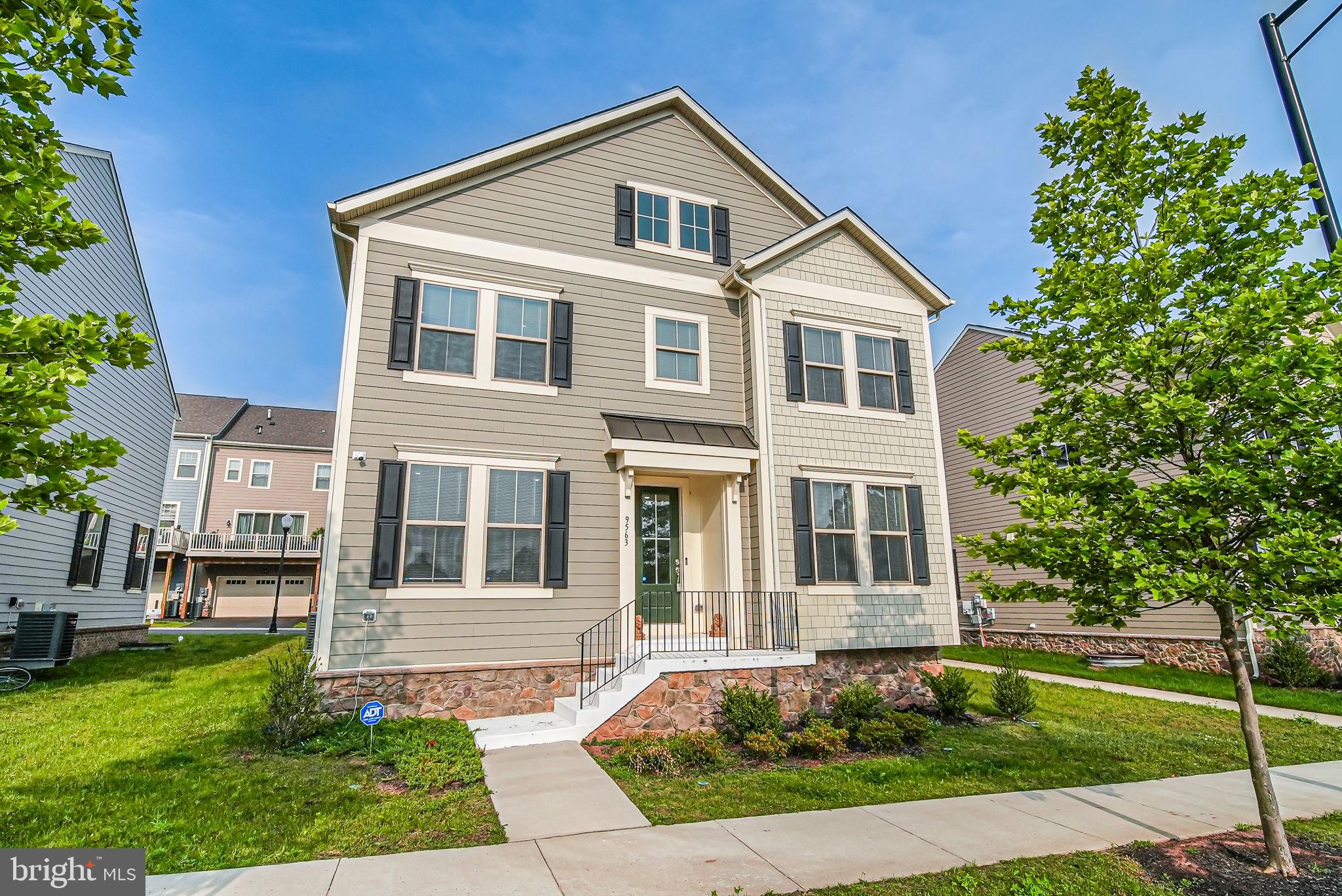 JEFFERSON SQUARE - Residential