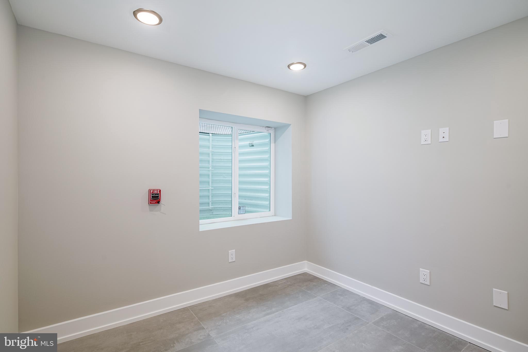 SPRUCE HILL - Residential Lease