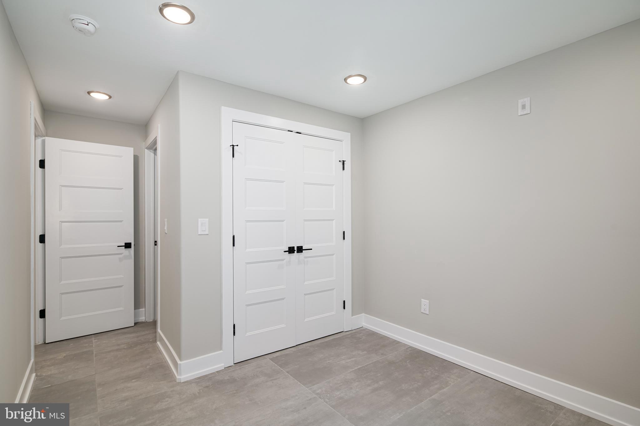 SPRUCE HILL - Residential Lease