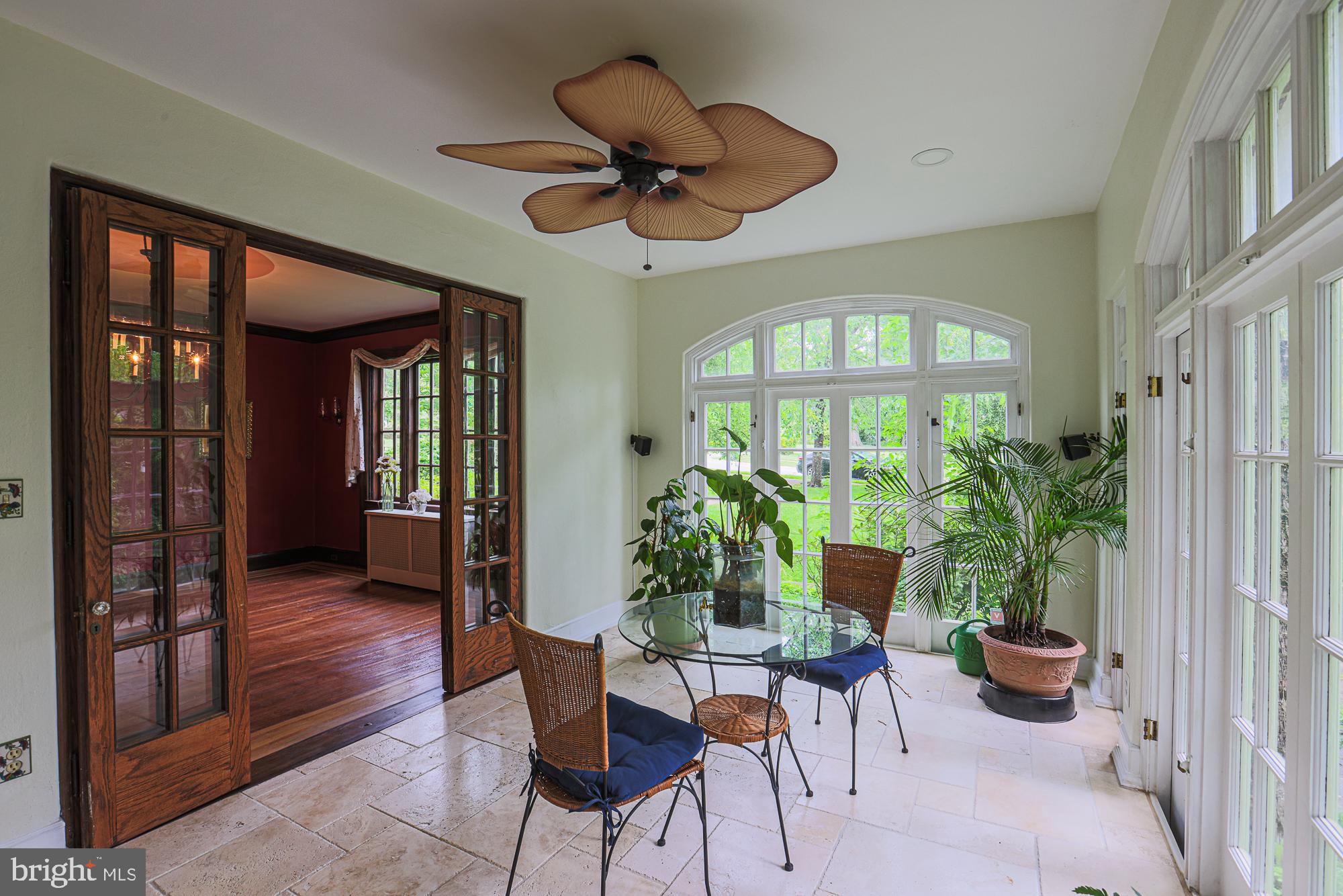 TEN HILLS - Residential
