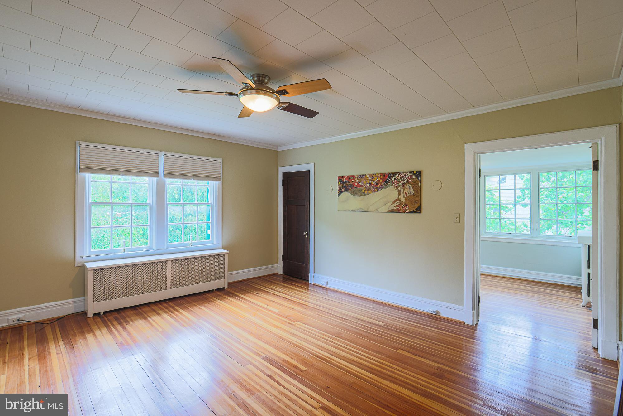 TEN HILLS - Residential
