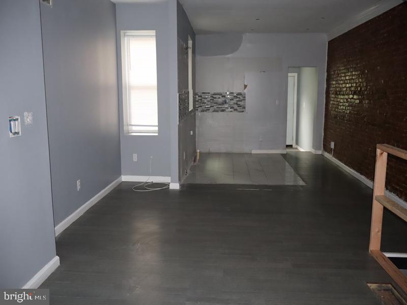 36 N 61ST STREET