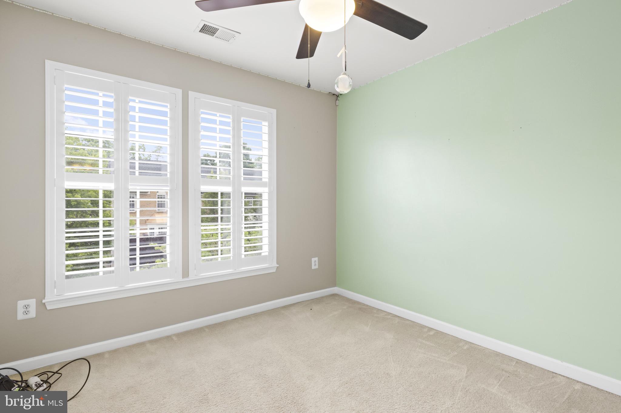 BROOKFIELD - Residential