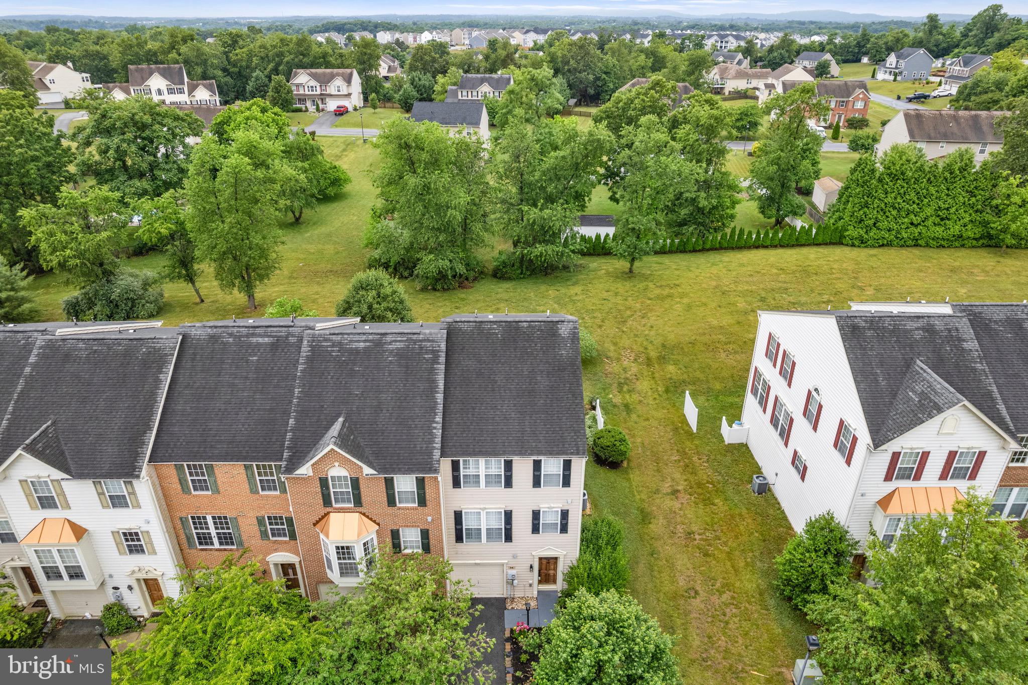 BROOKFIELD - Residential