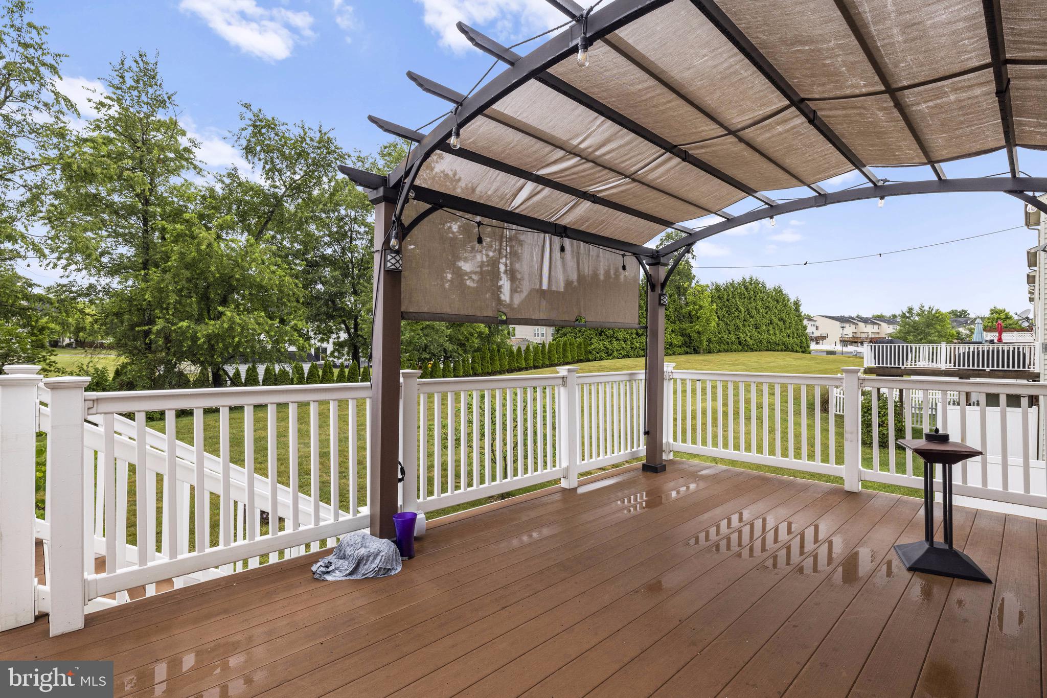 BROOKFIELD - Residential