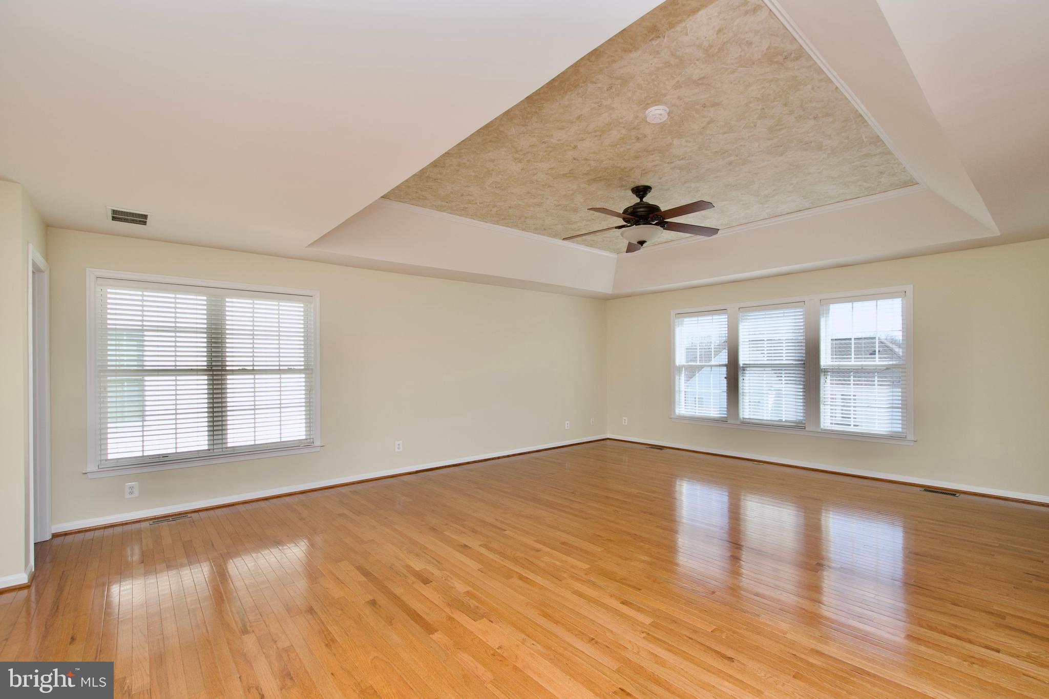 LAUREL HILL - Residential