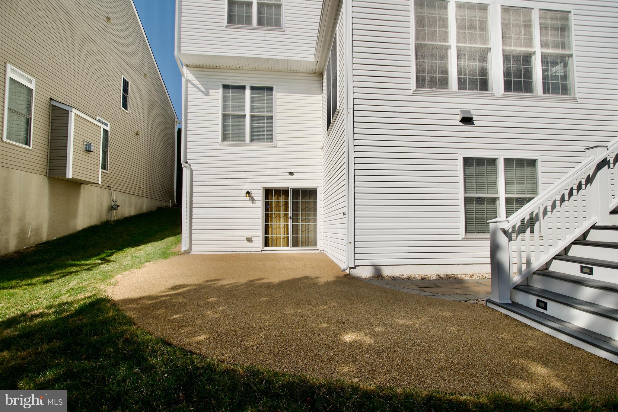 LAUREL HILL - Residential