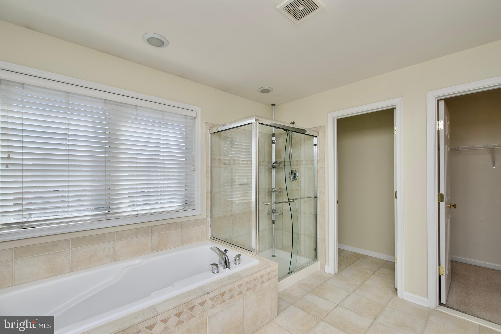 LAUREL HILL - Residential