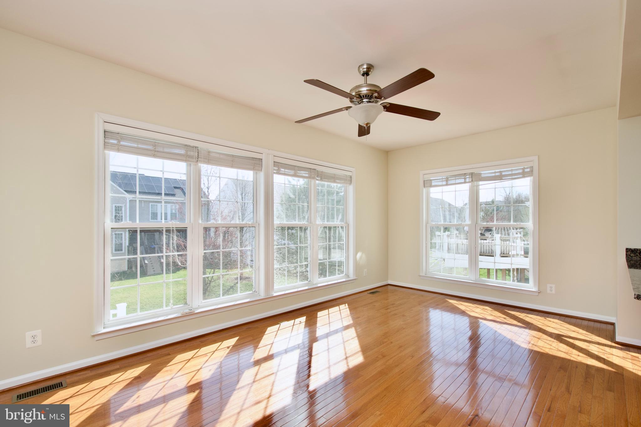 LAUREL HILL - Residential