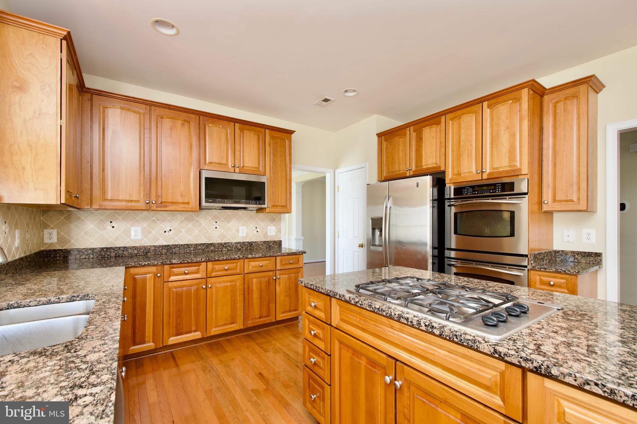 LAUREL HILL - Residential