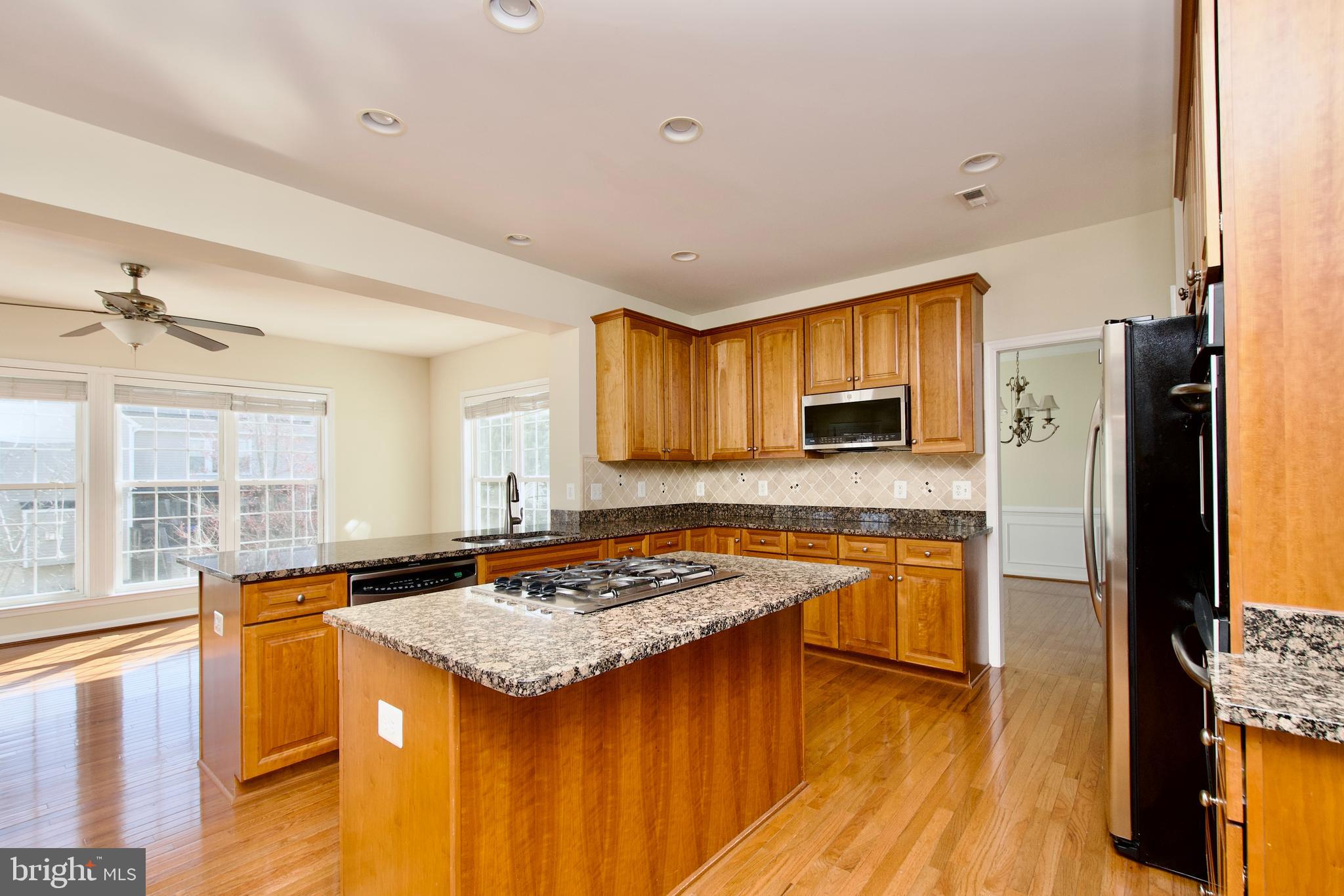 LAUREL HILL - Residential