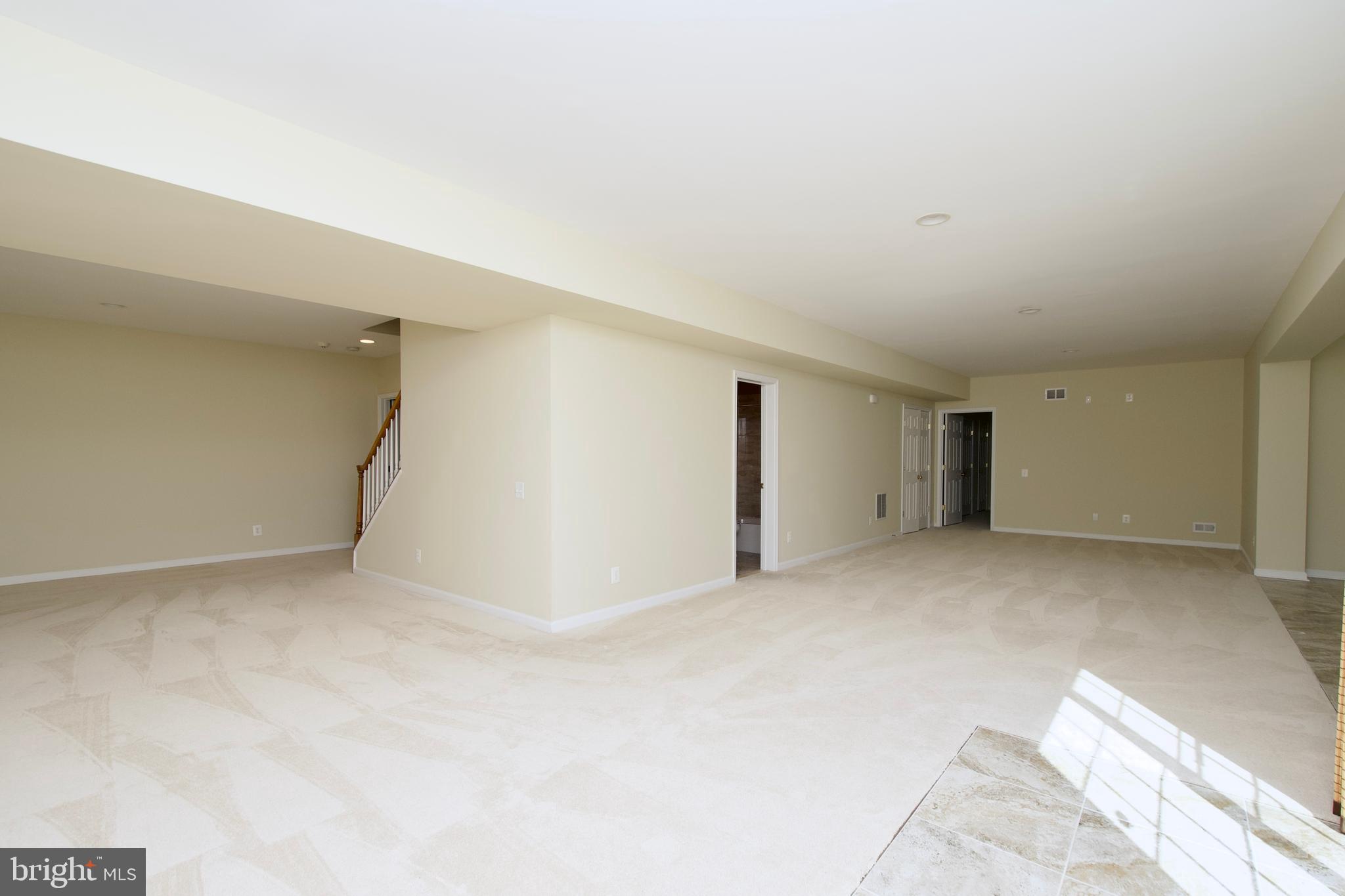 LAUREL HILL - Residential