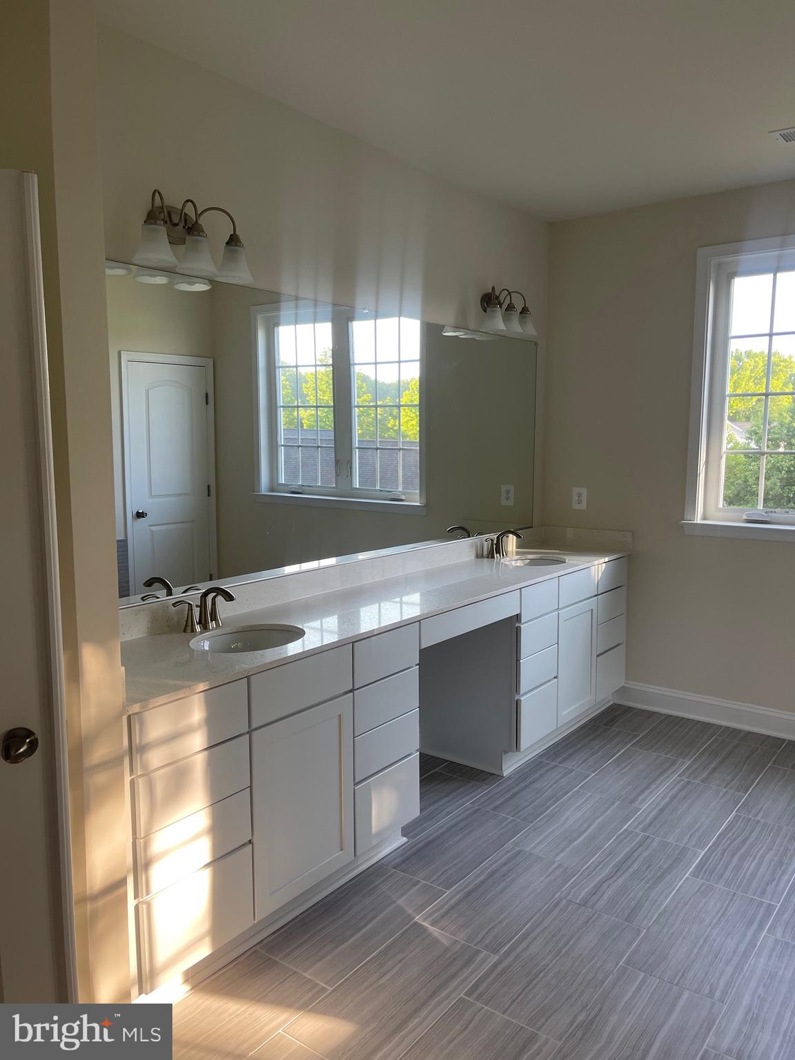 COLLINGBROOK - Residential