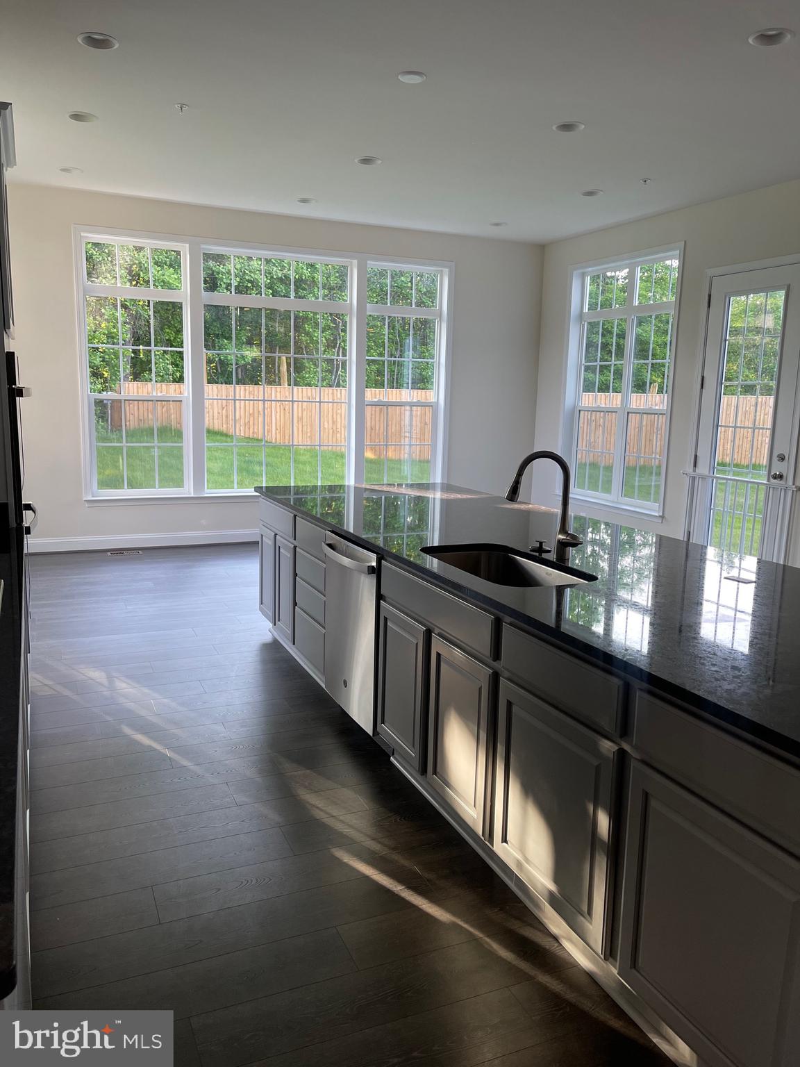 COLLINGBROOK - Residential