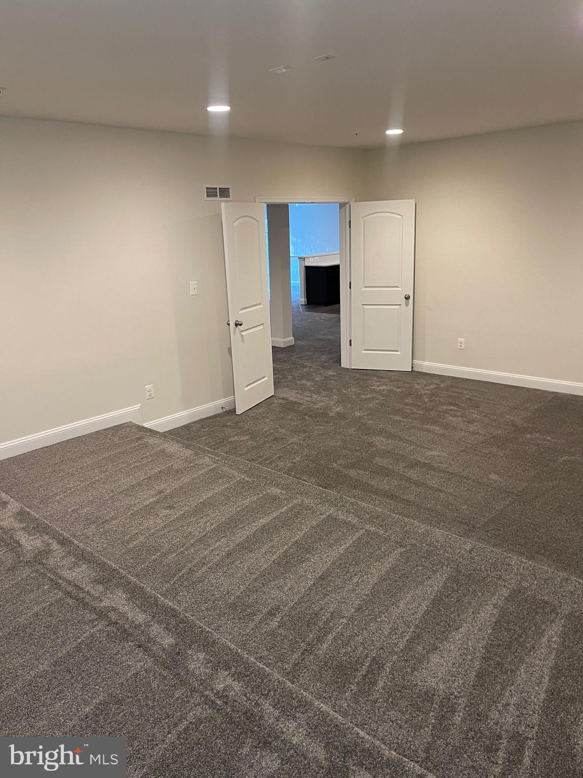 COLLINGBROOK - Residential