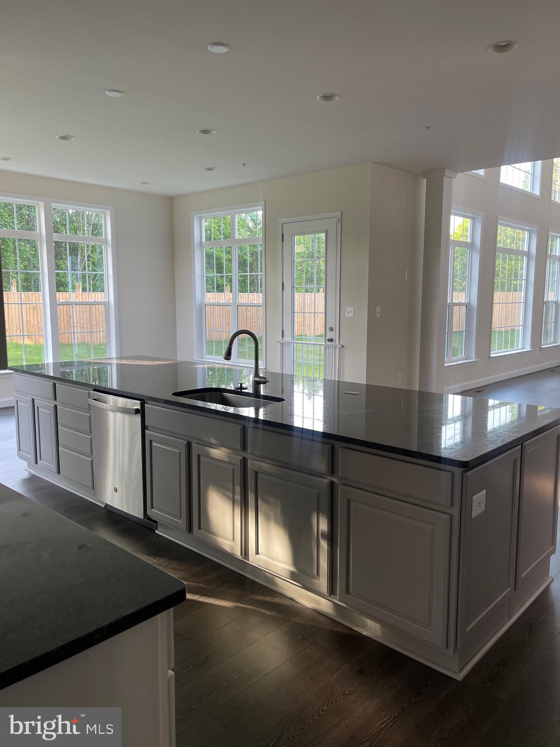 COLLINGBROOK - Residential