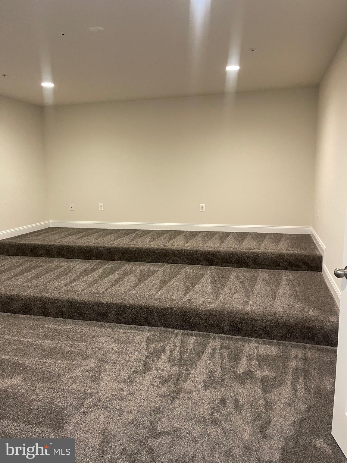 COLLINGBROOK - Residential