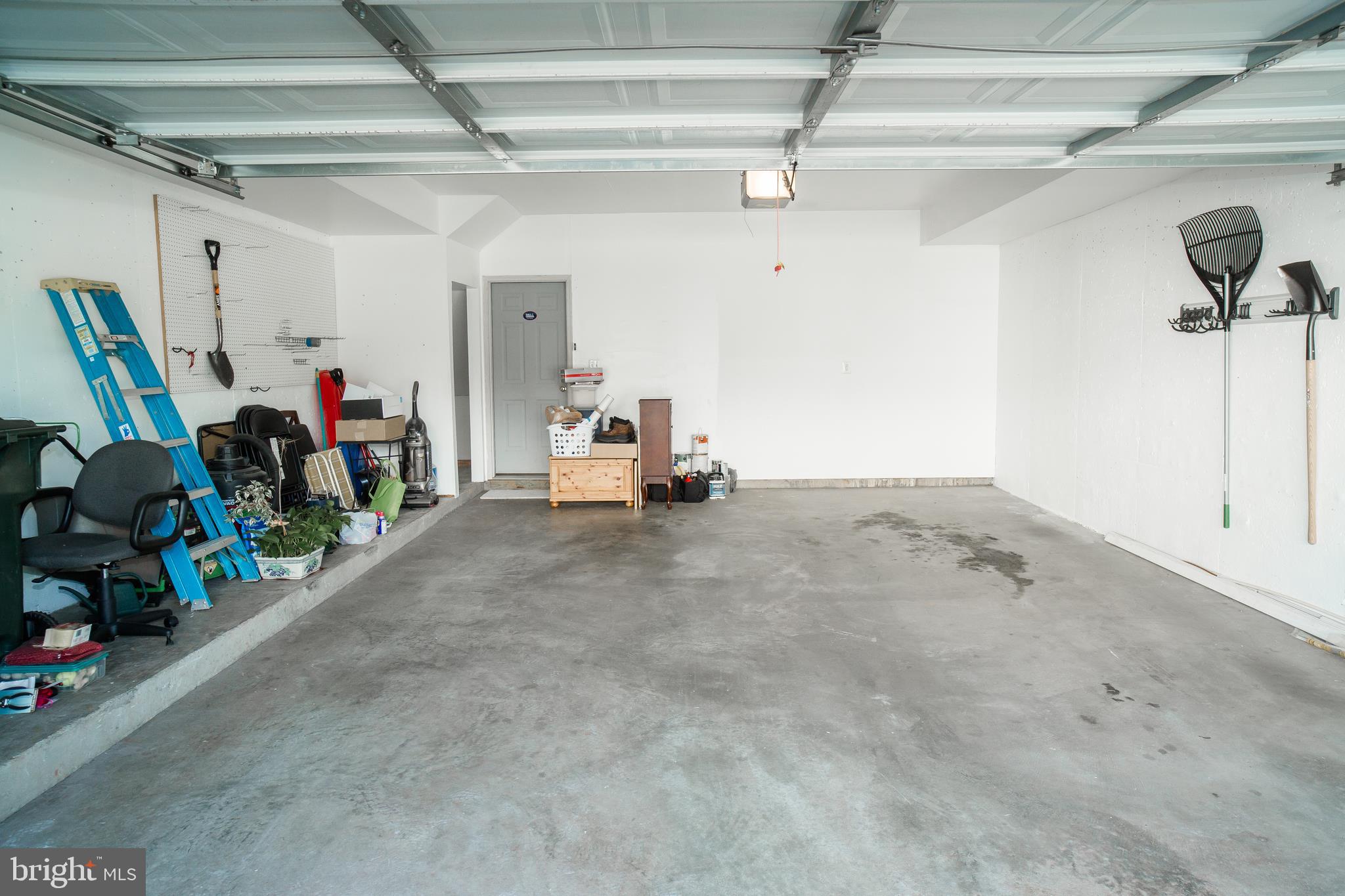 ASHBROOK - Residential