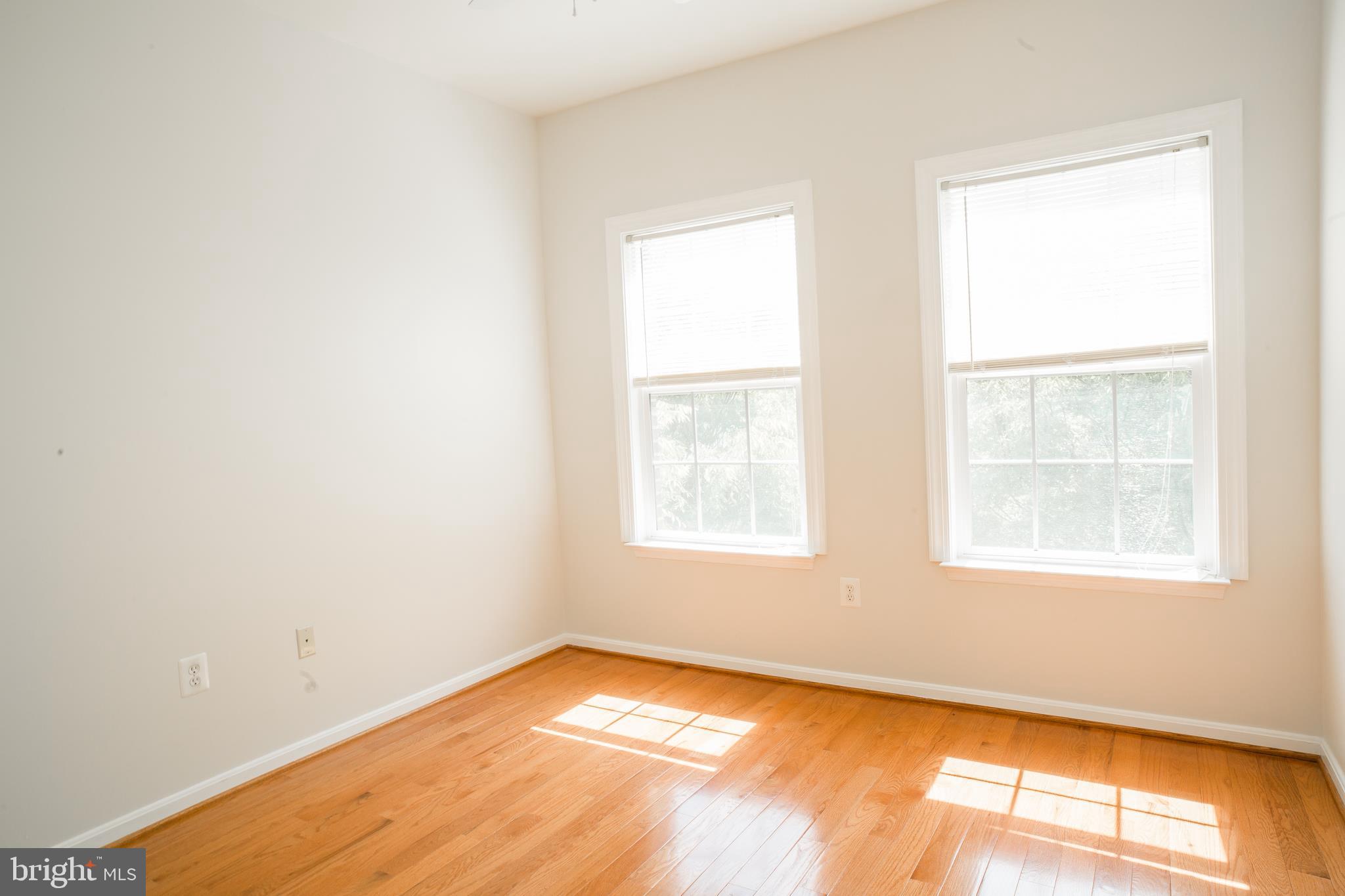 ASHBROOK - Residential