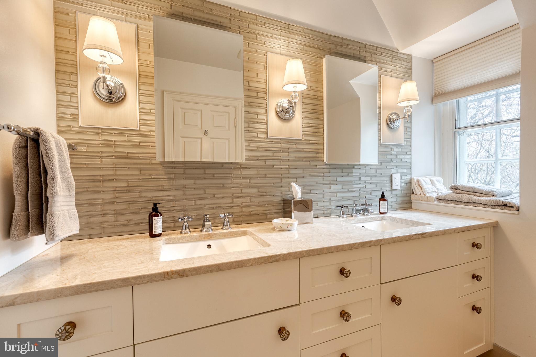 HOMELAND HISTORIC DISTRICT - Residential