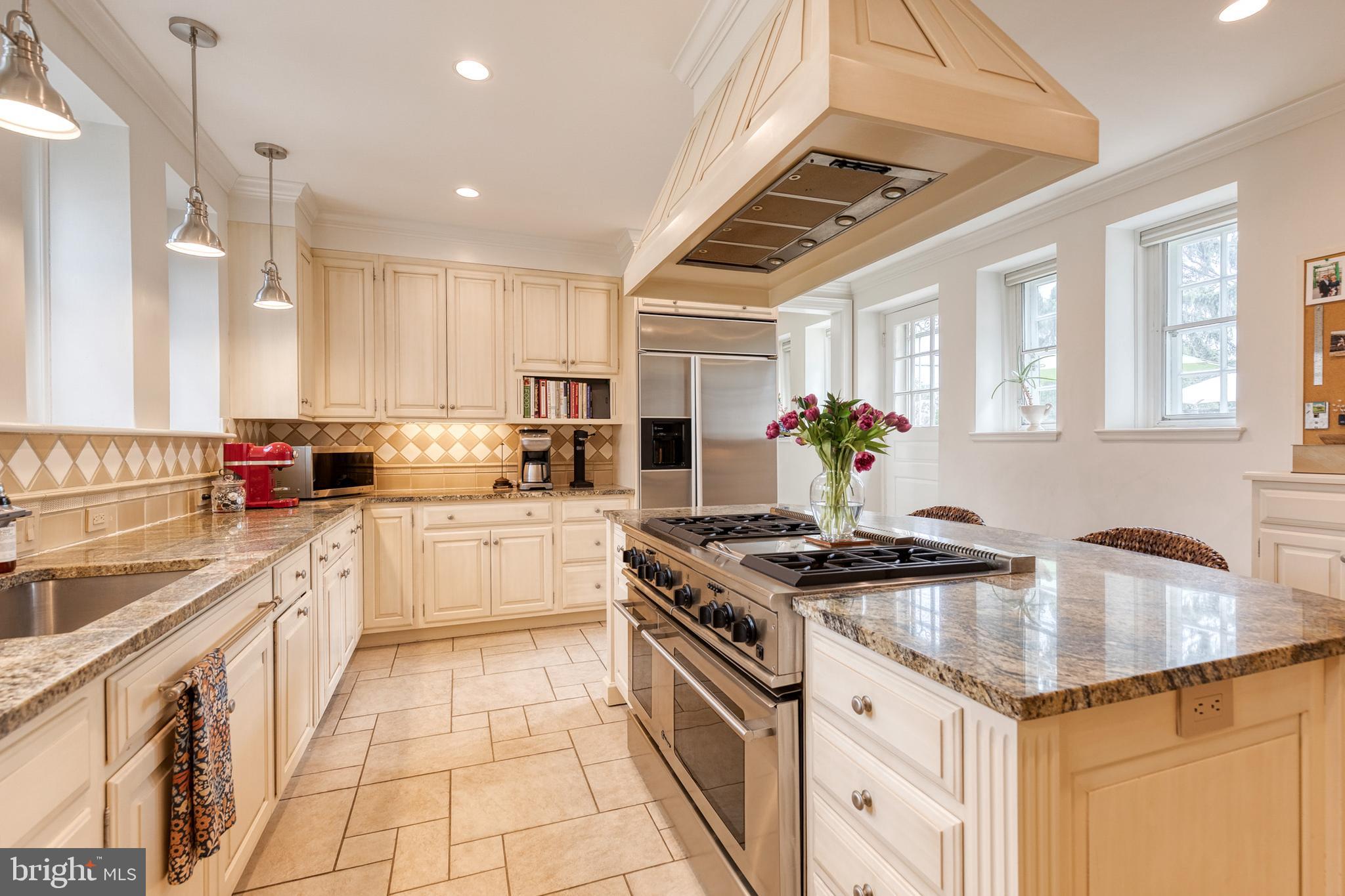 HOMELAND HISTORIC DISTRICT - Residential