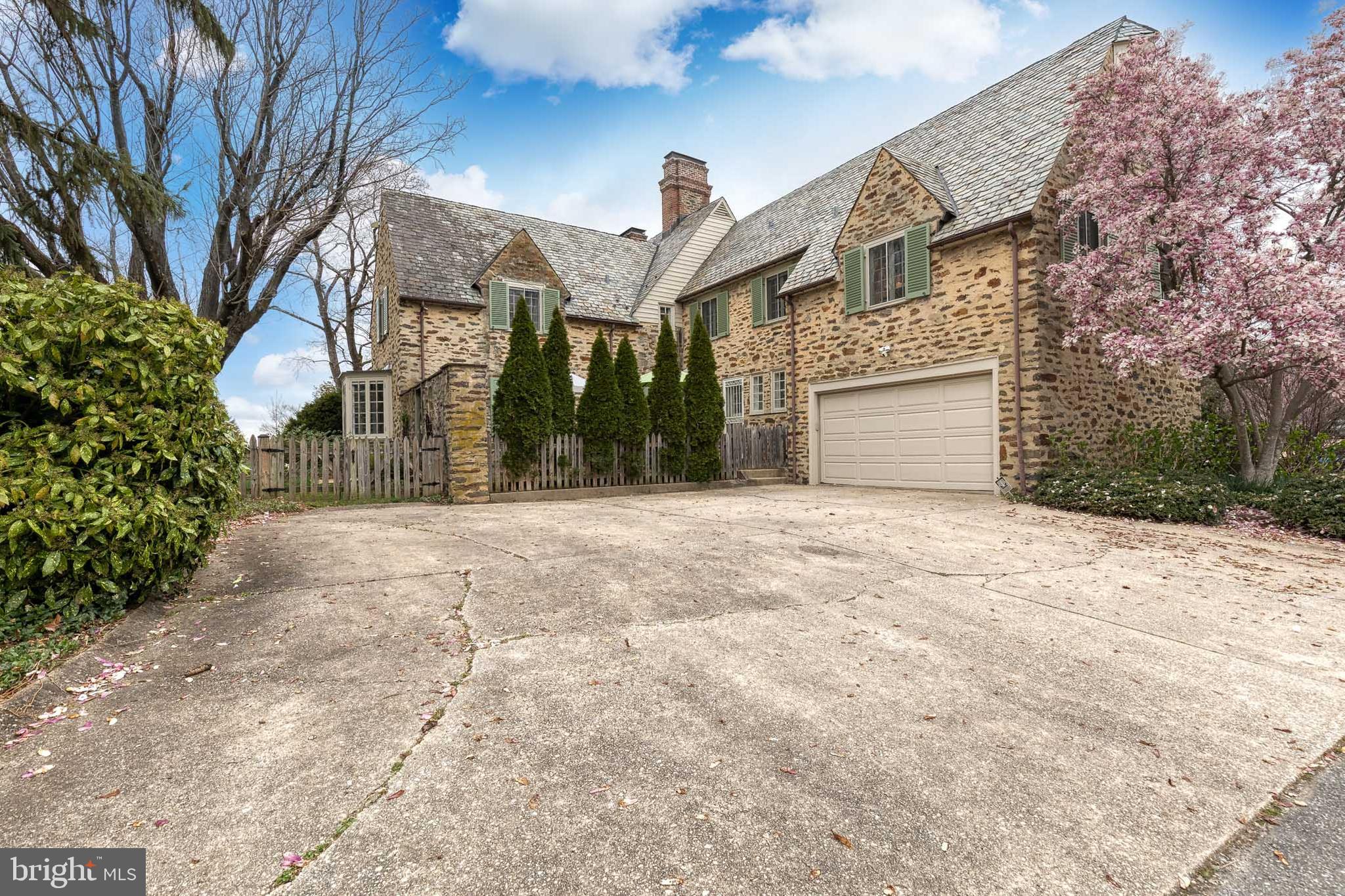 HOMELAND HISTORIC DISTRICT - Residential