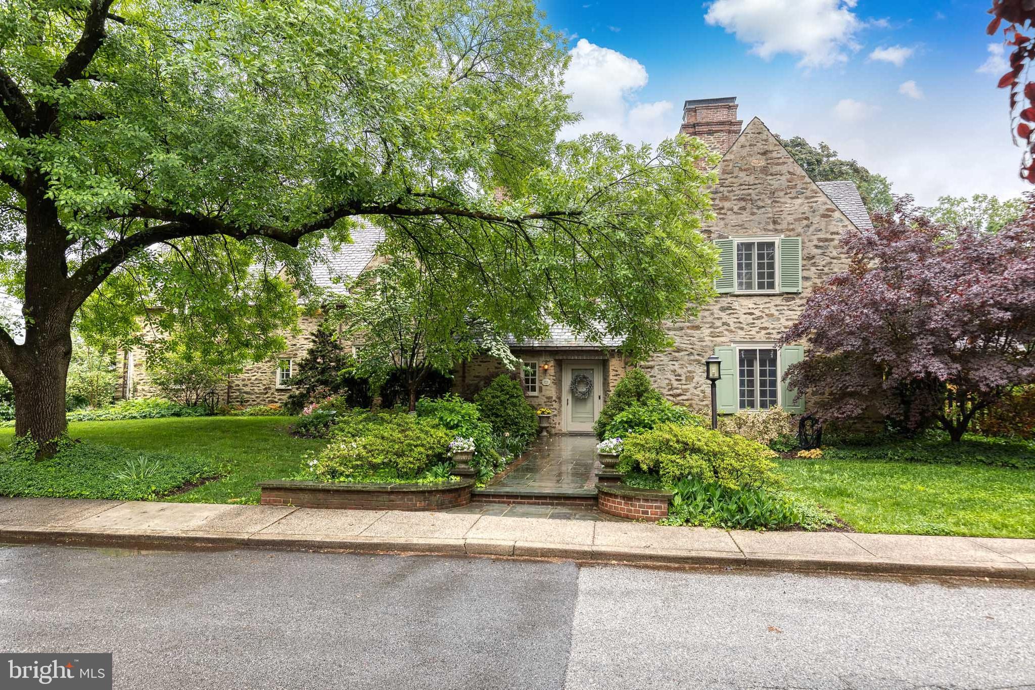 HOMELAND HISTORIC DISTRICT - Residential