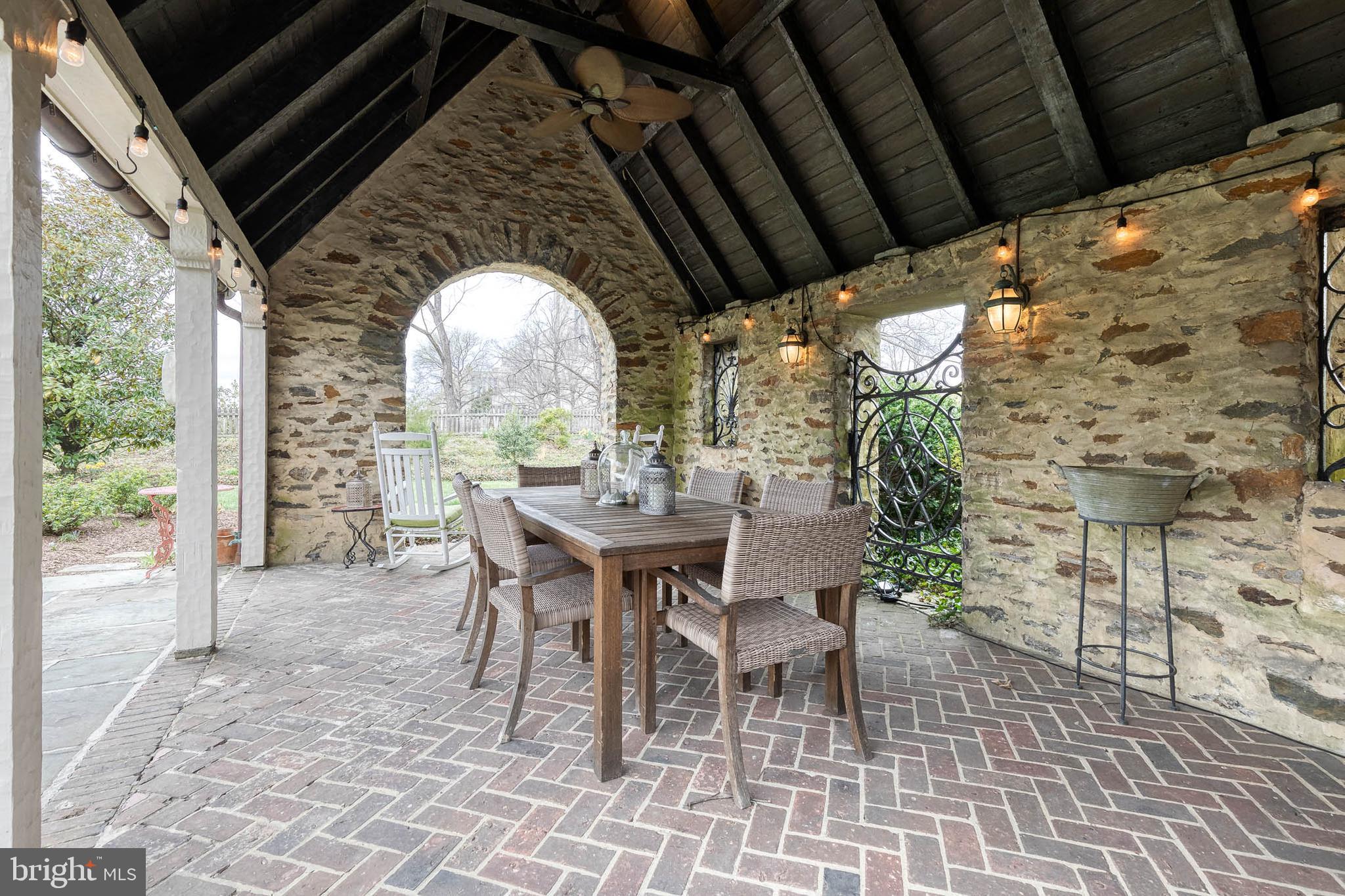 HOMELAND HISTORIC DISTRICT - Residential