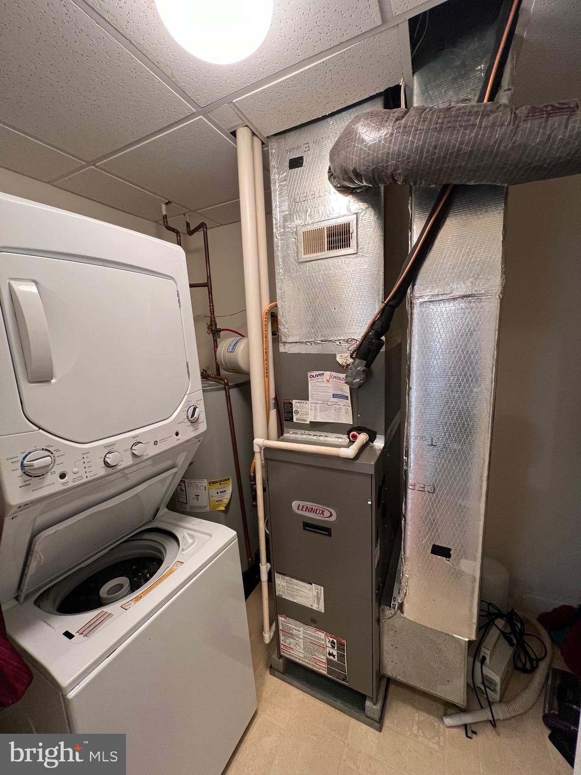 CREEKSIDE VILLAGE - Residential