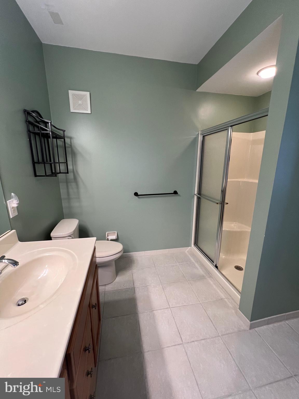 CREEKSIDE VILLAGE - Residential