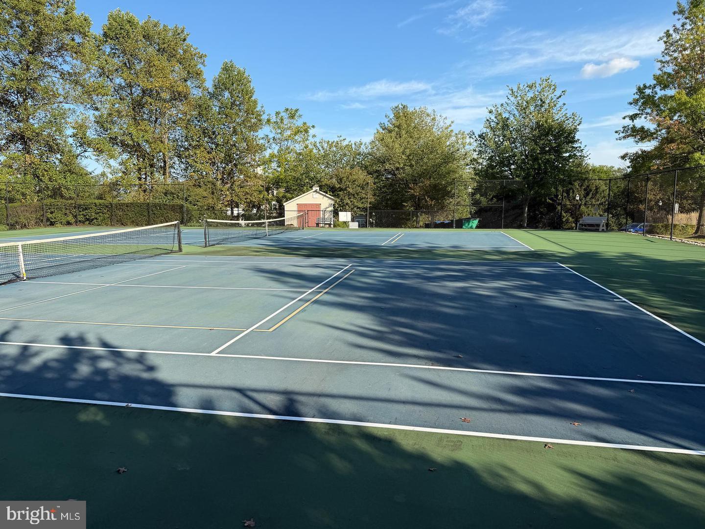 CREEKSIDE VILLAGE - Residential