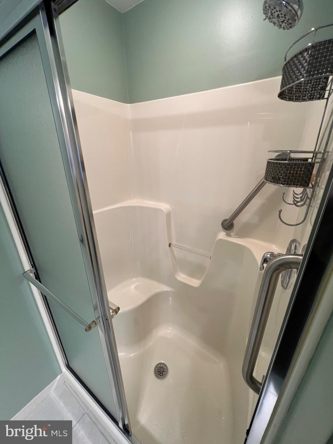 CREEKSIDE VILLAGE - Residential