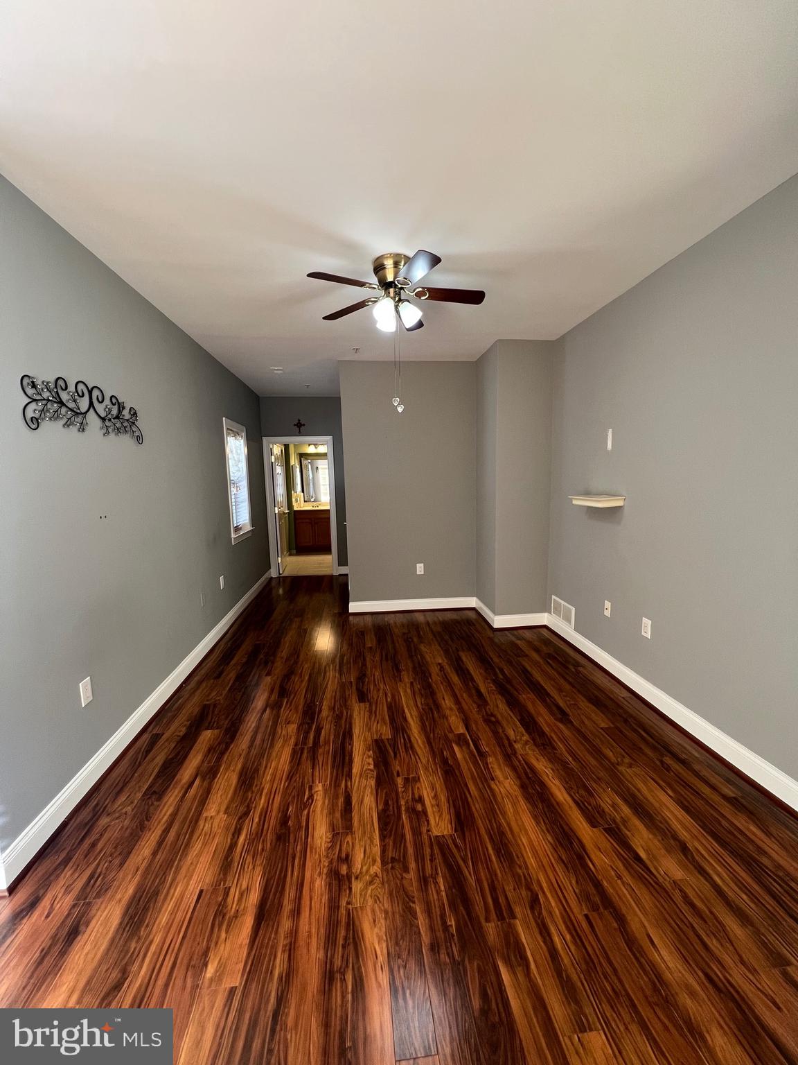 CREEKSIDE VILLAGE - Residential