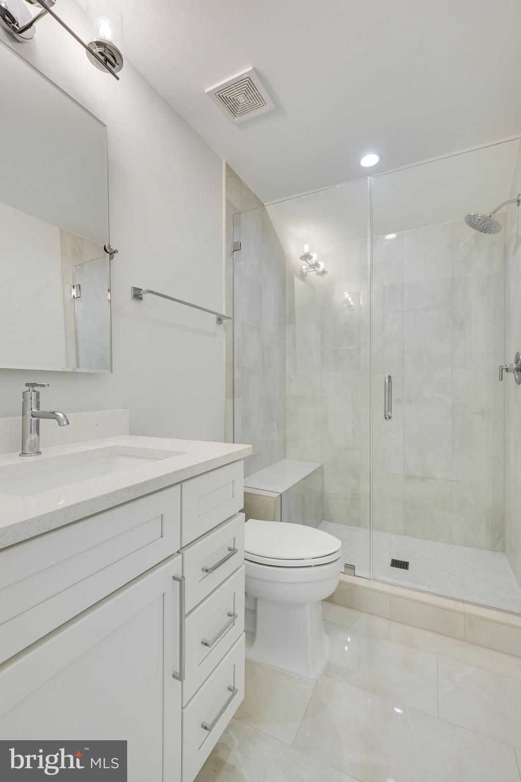 EAST VIENNA WOODS - Residential