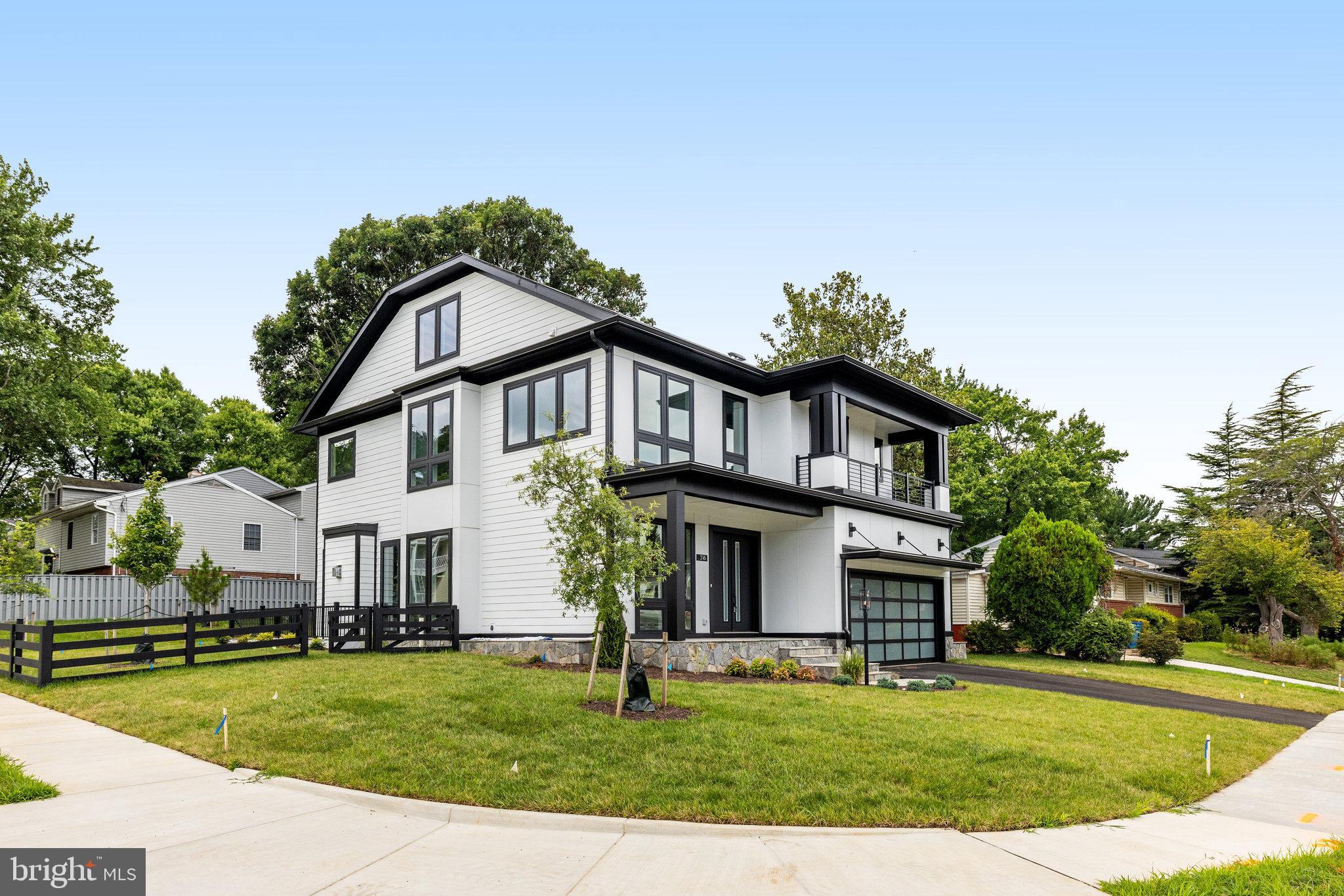 EAST VIENNA WOODS - Residential