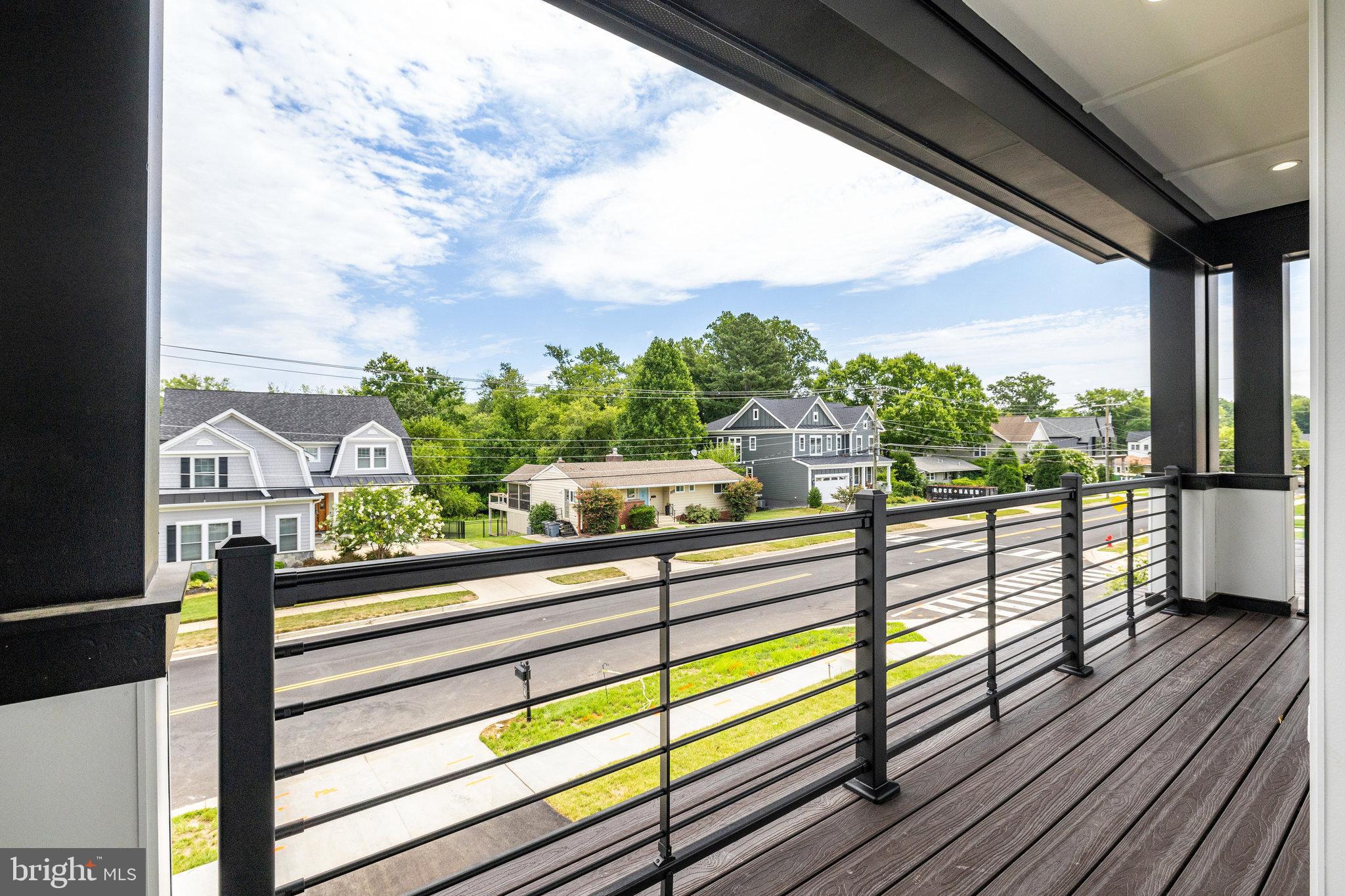 EAST VIENNA WOODS - Residential