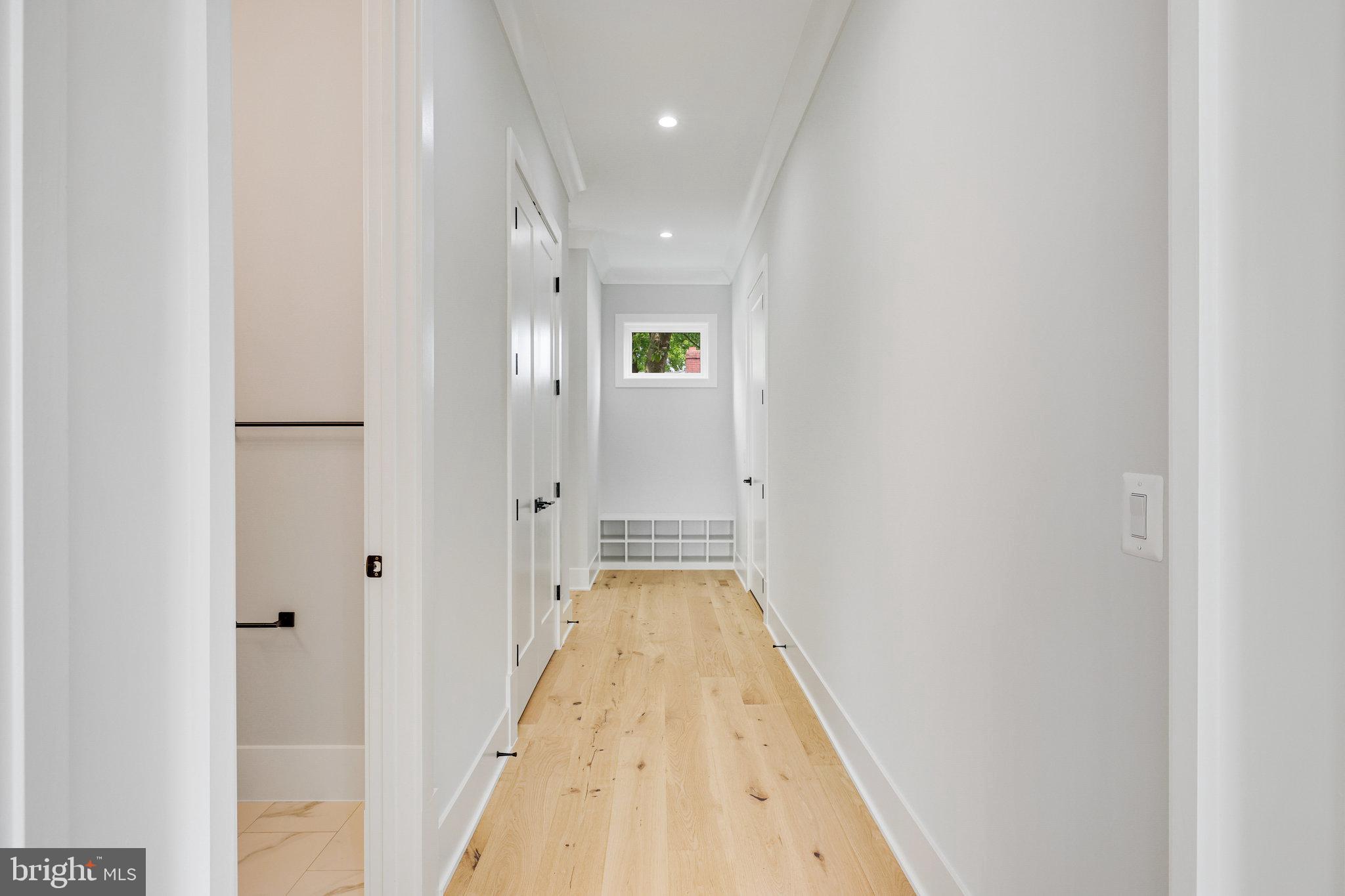 EAST VIENNA WOODS - Residential