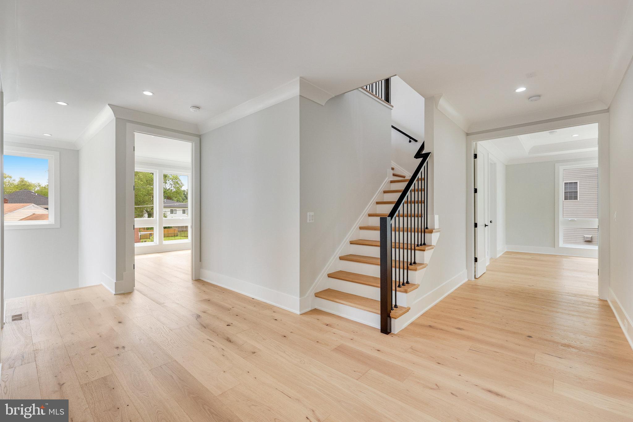 EAST VIENNA WOODS - Residential