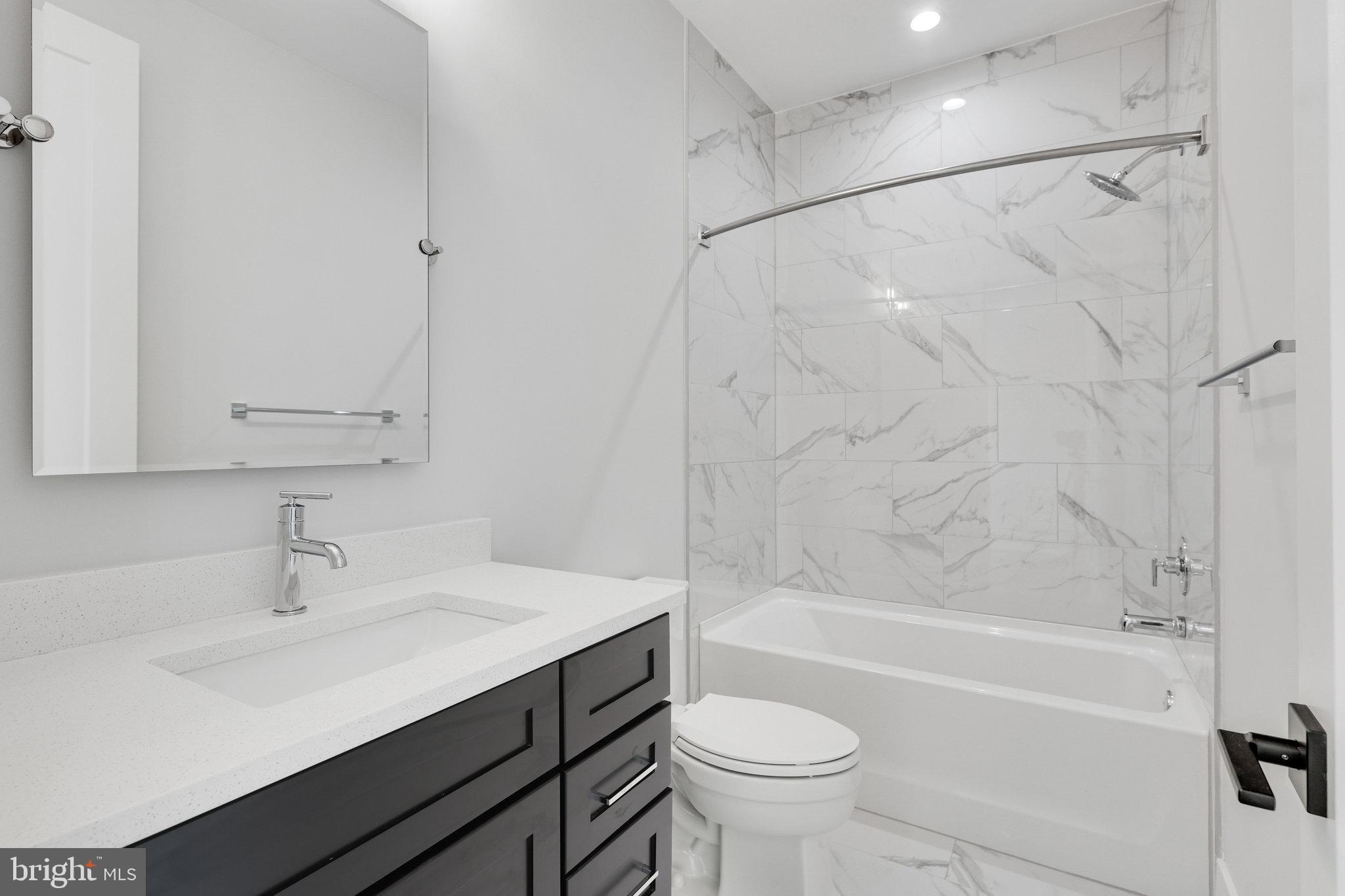 EAST VIENNA WOODS - Residential