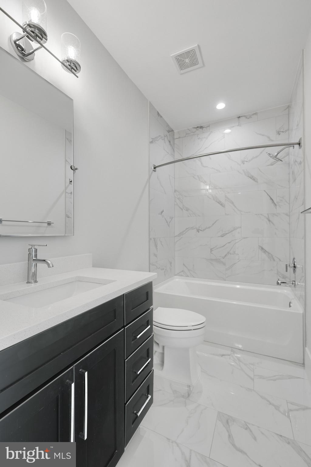 EAST VIENNA WOODS - Residential