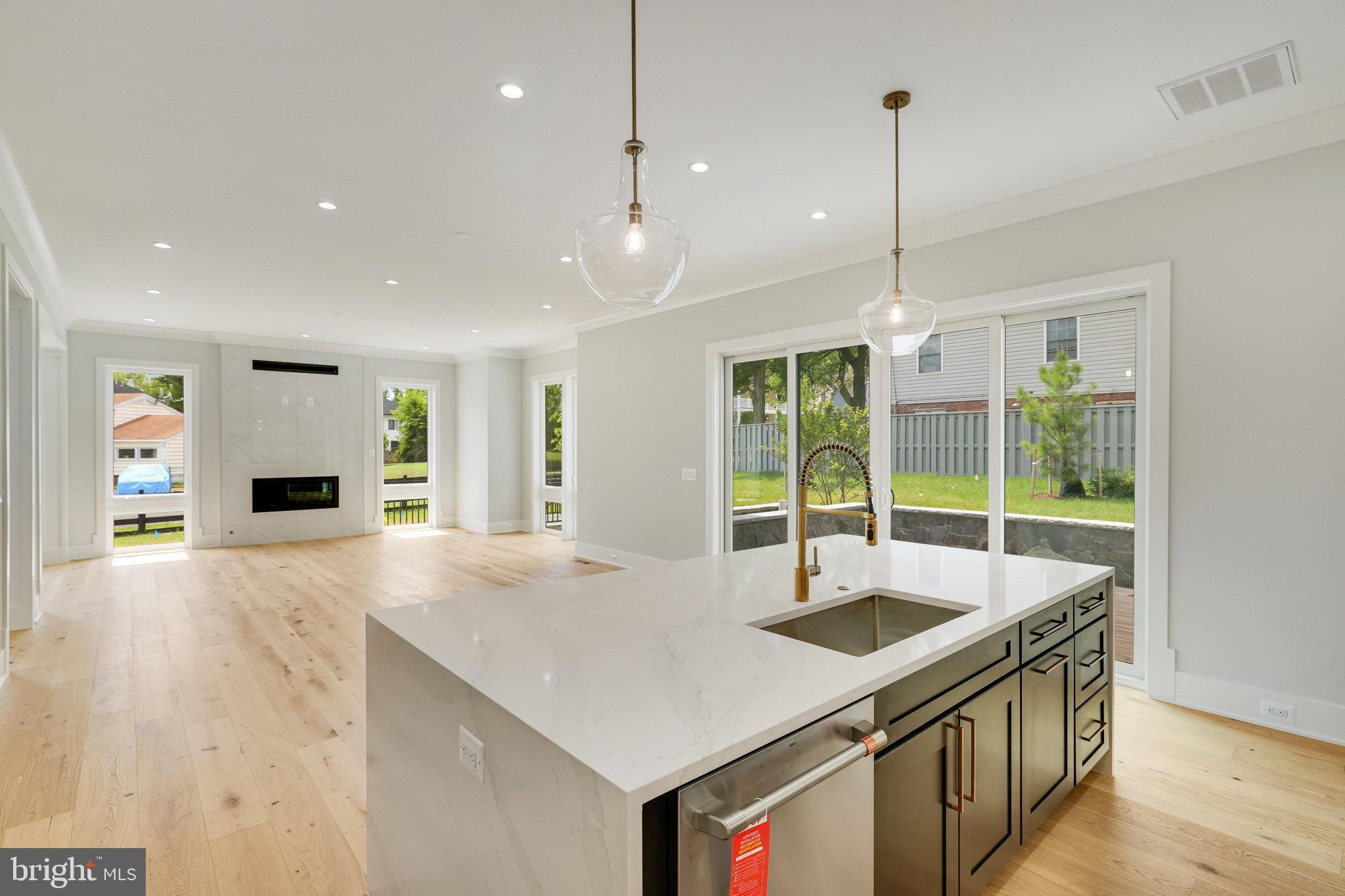 EAST VIENNA WOODS - Residential