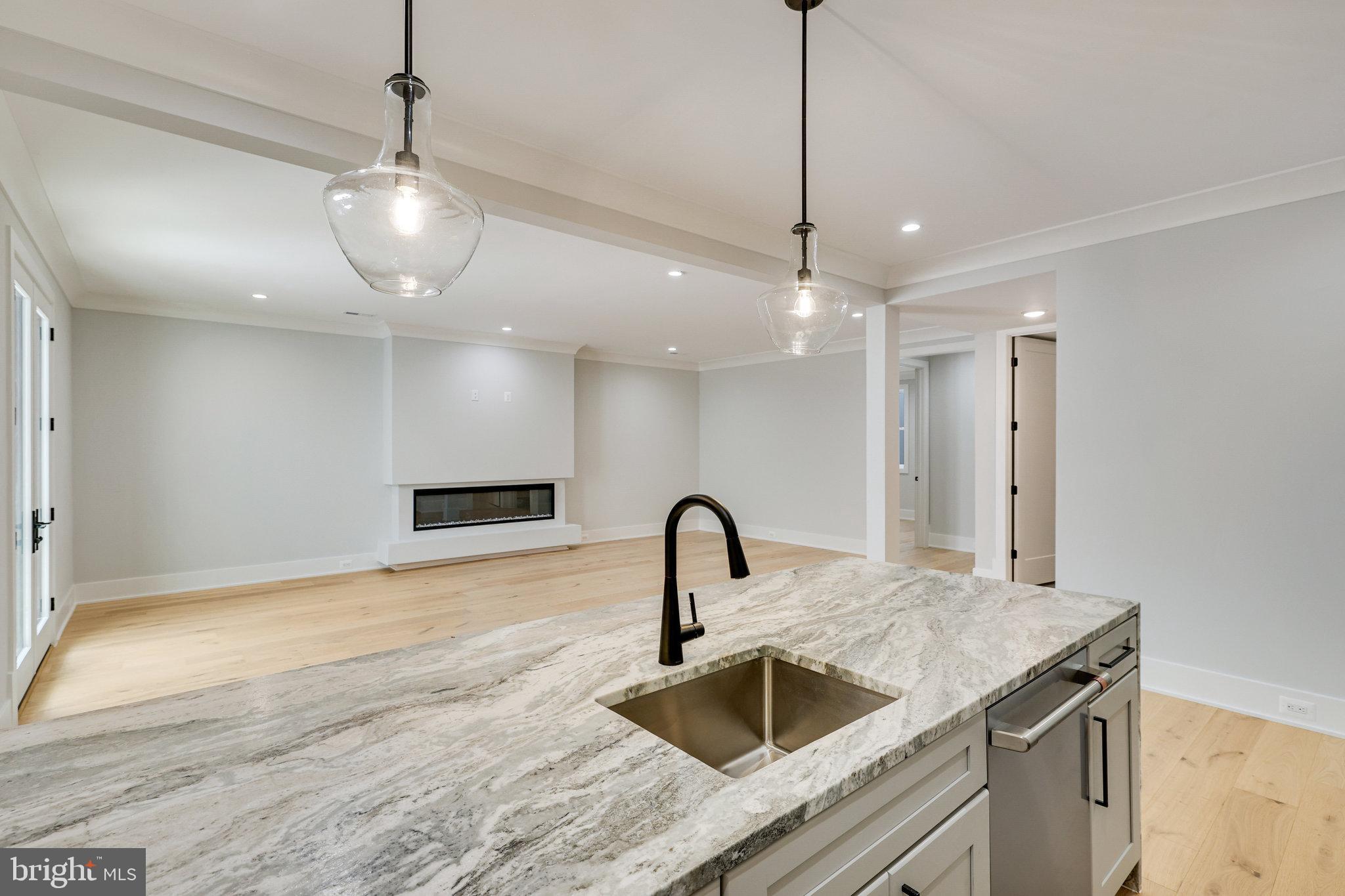 EAST VIENNA WOODS - Residential