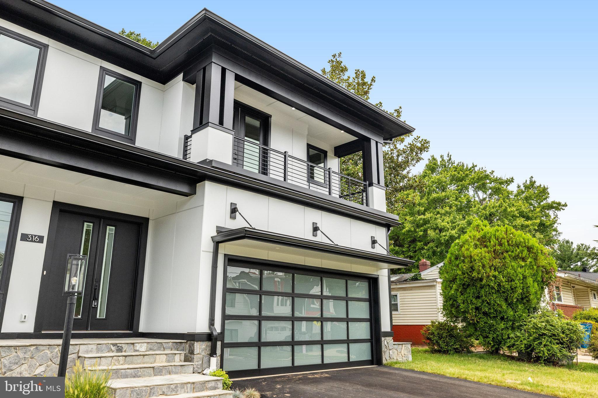 EAST VIENNA WOODS - Residential