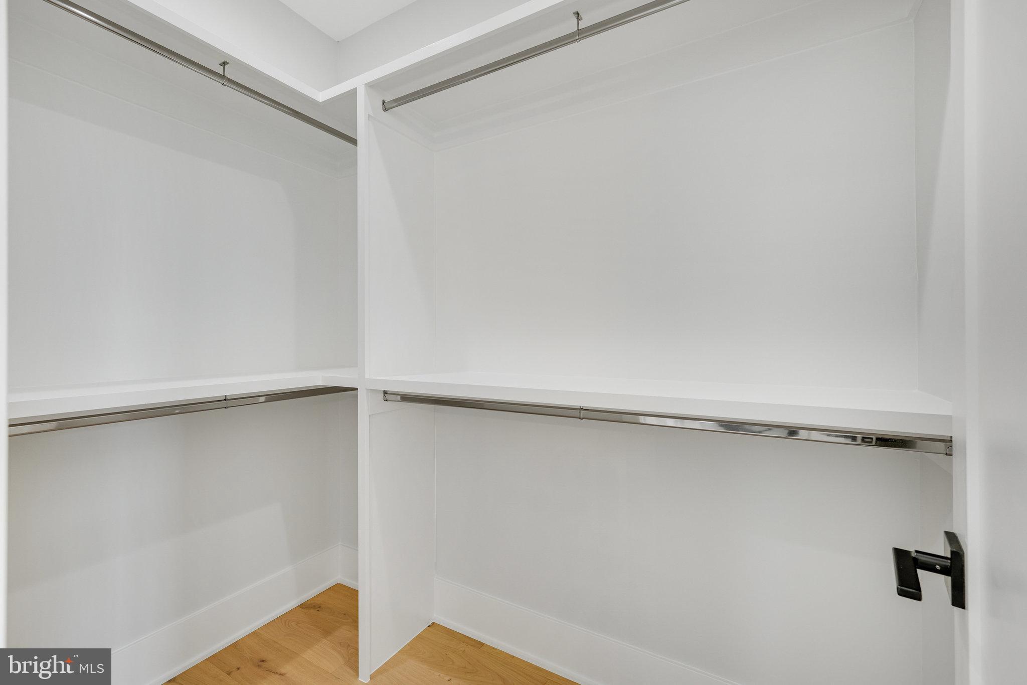 EAST VIENNA WOODS - Residential