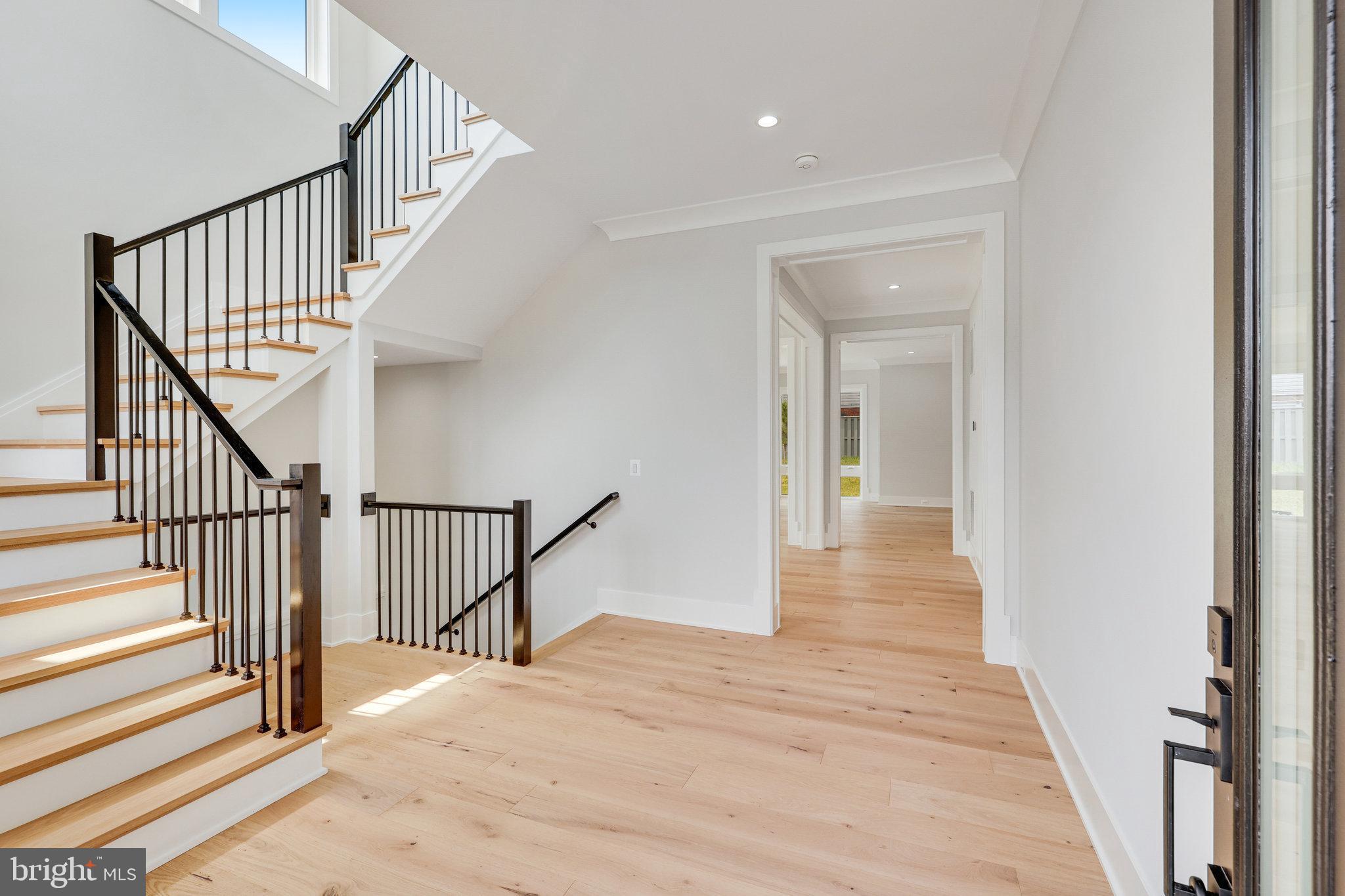 EAST VIENNA WOODS - Residential