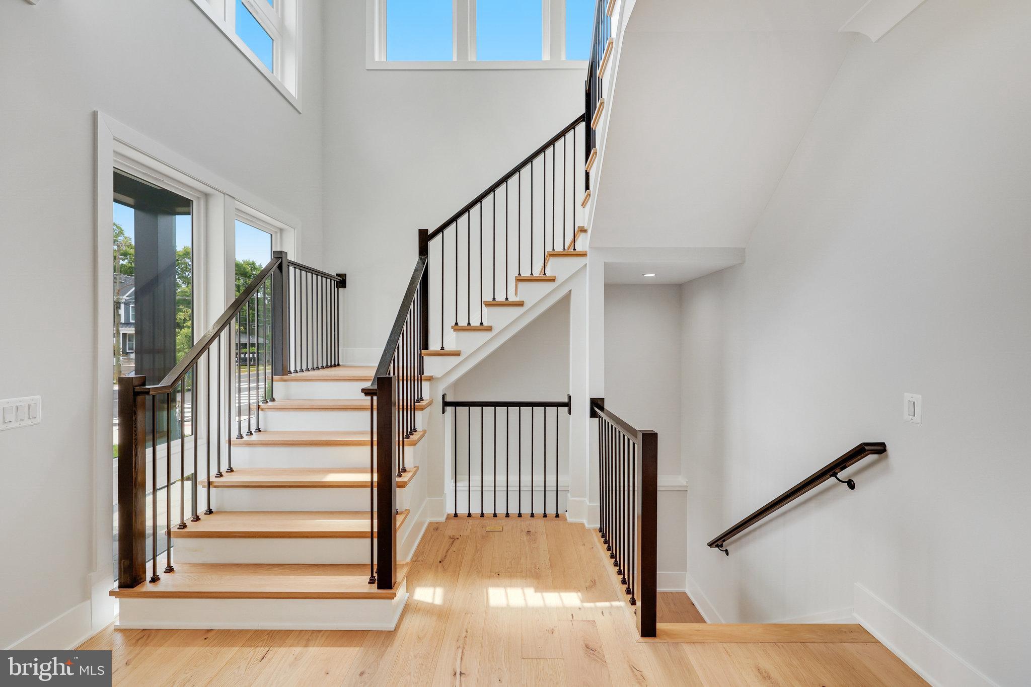 EAST VIENNA WOODS - Residential