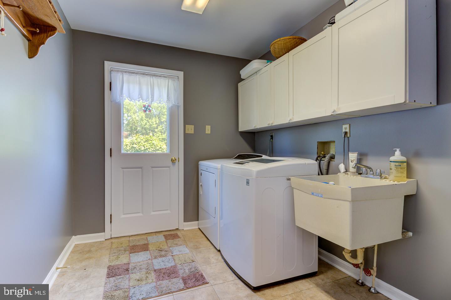 MEADOW WOODS - Residential