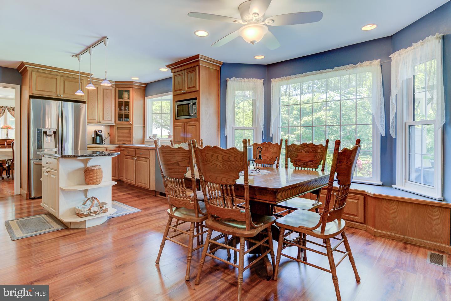 MEADOW WOODS - Residential