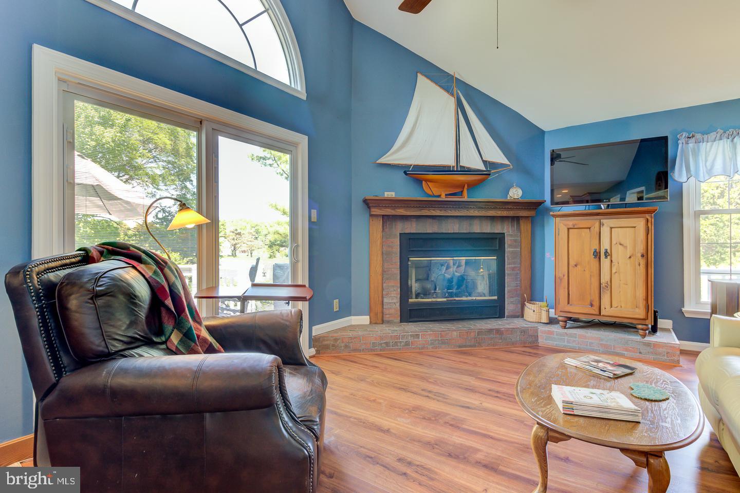 MEADOW WOODS - Residential