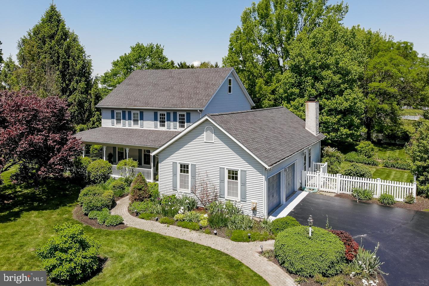 MEADOW WOODS - Residential